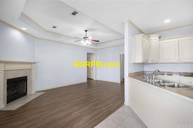 Photo - 3 Bed 2 Bath House for Rent!