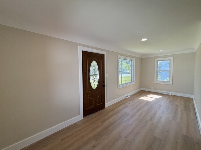 Photo - 2130 Brady Ave
