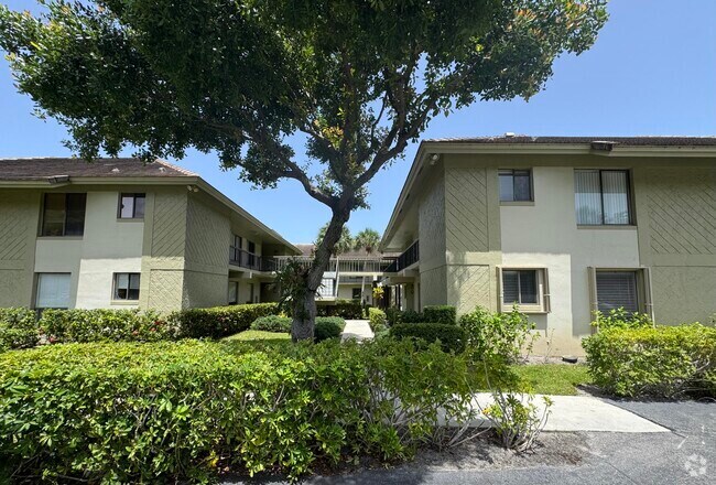 Building Photo - 159 NW 70th St Unit 611 Rental