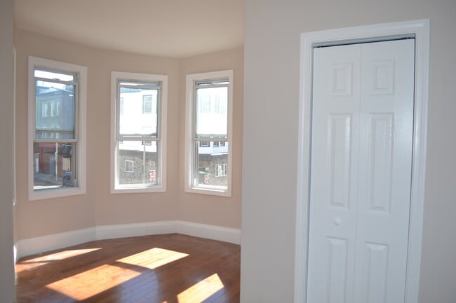 Photo - 239-241 Mav Unit 241 Mav #2