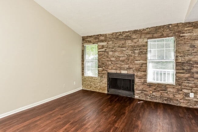 Photo - 564 Crestridge Ct