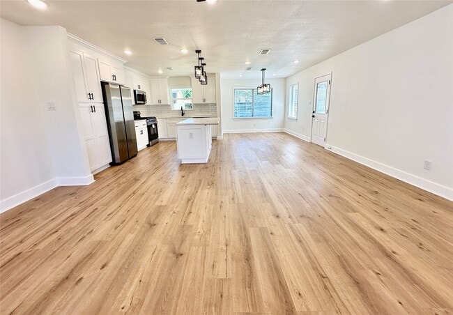 Photo - 4505 W 43rd St