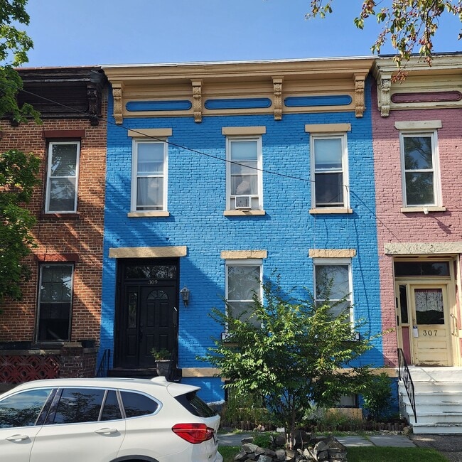 Photo - 309 23rd St Unit 309 23rd St Watervliet NY