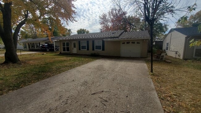 Photo - 25 Steeplechase Dr