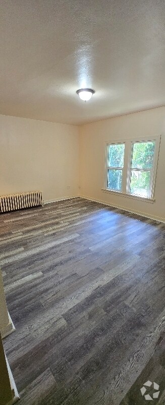 Building Photo - 636 S Palouse St Rental