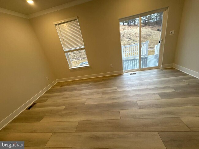 Photo - 1707 Water Xing Rd