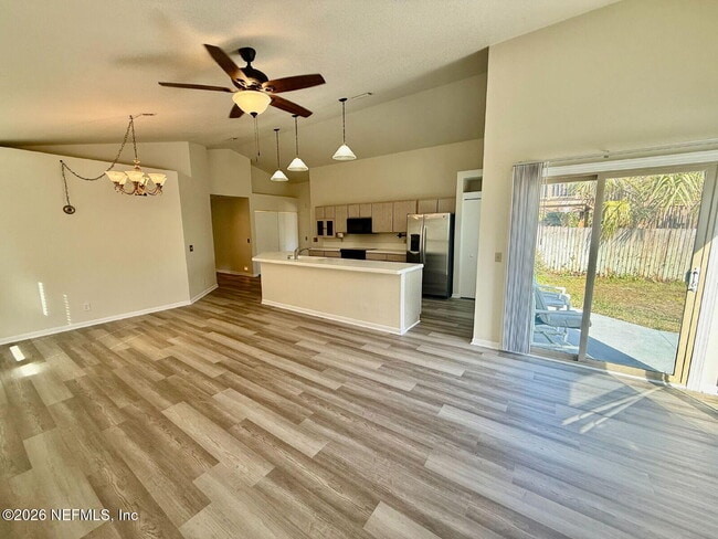 Photo - 289 Magnolia St