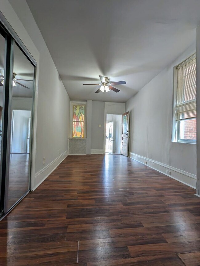 Photo - 408 W Ruscomb St Unit 1