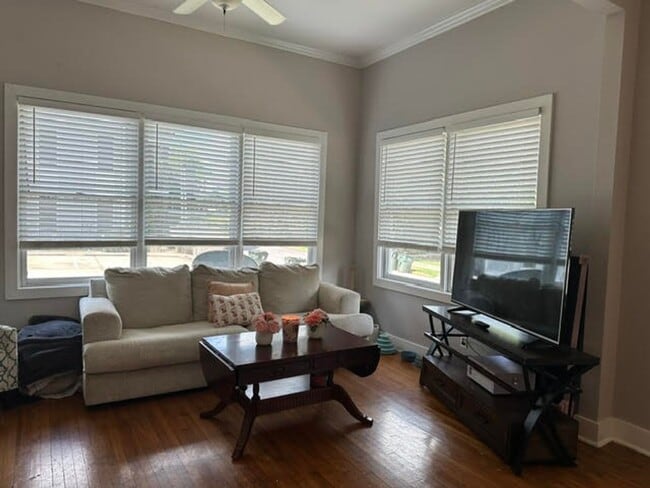 Photo - 425 Caplewood Dr Unit A
