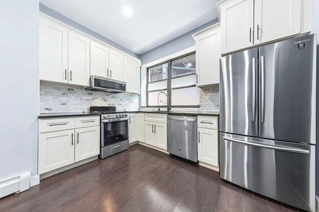 Building Photo - 4462 23rd St Unit 1