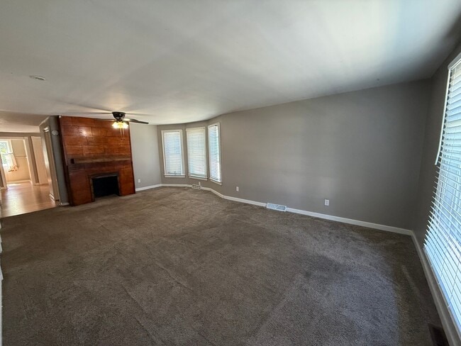 Building Photo - 75 Juniata Pl