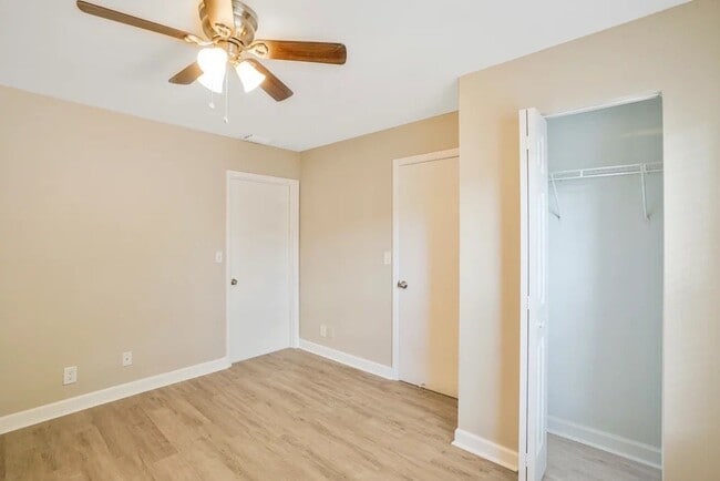 Photo - 6072 Lambeth Cir