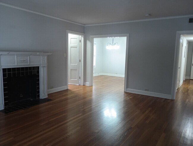 Photo - 109 W Norwood Ct