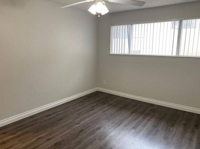 Photo - 1.0 bedroom in Canoga Park California 91304 Condo Unit 25
