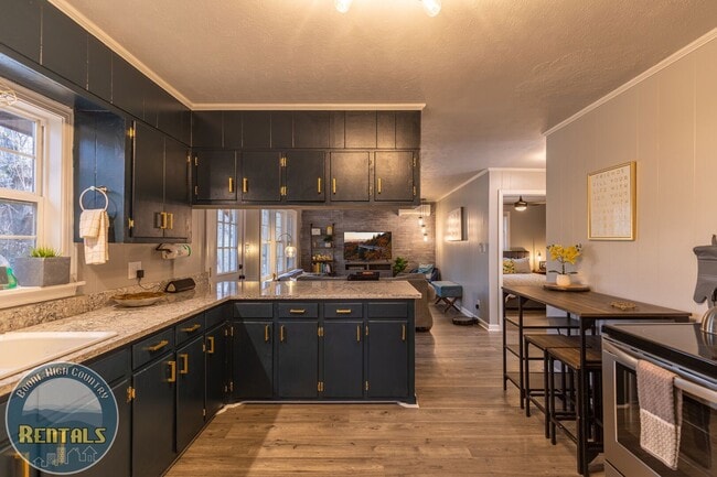 Photo - Chic 2 Bedroom Cabin in Vilas