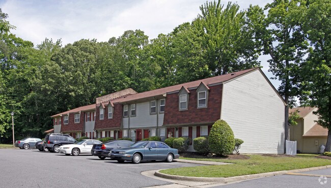 Youngs Mill Apartments I For In Newport News Va Young S Mill Apartments Youngs I