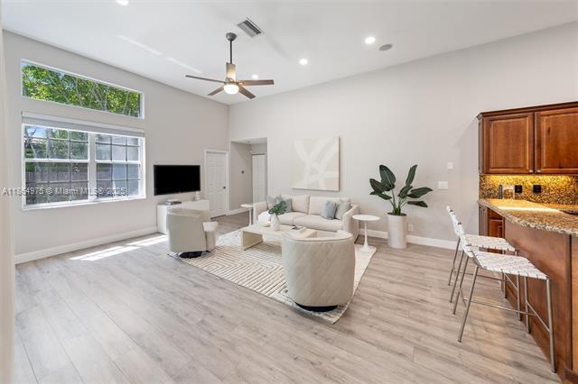 Photo - 2587 Jardin Ct