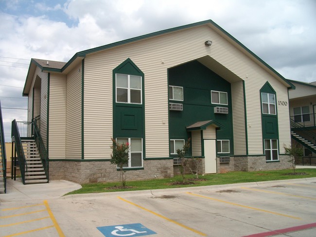 West University Gardens - West University Gardens Apartments