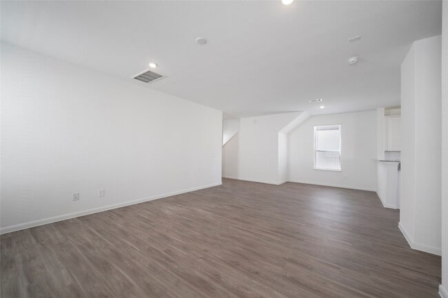 Photo - 5703 Finely Run St