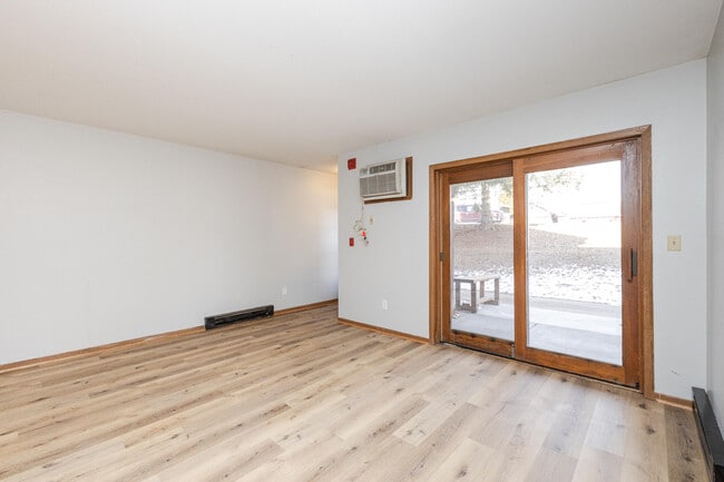 Photo - 603 Bakertown Dr