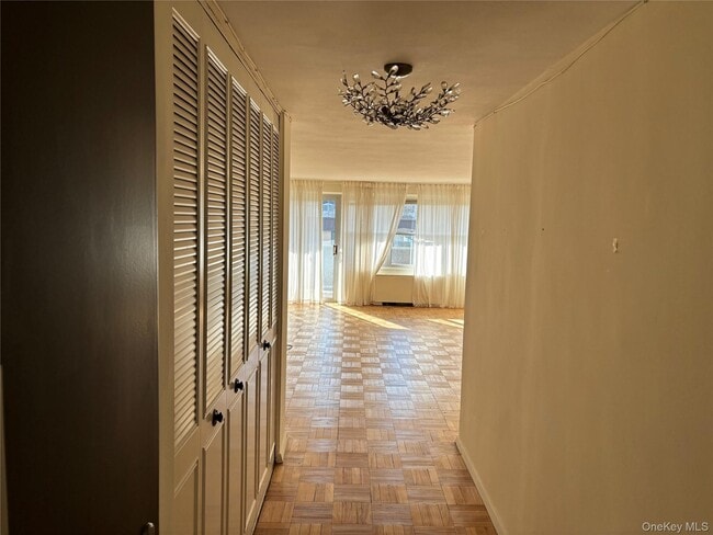 Photo - 17-85-85 215th St Unit 3E