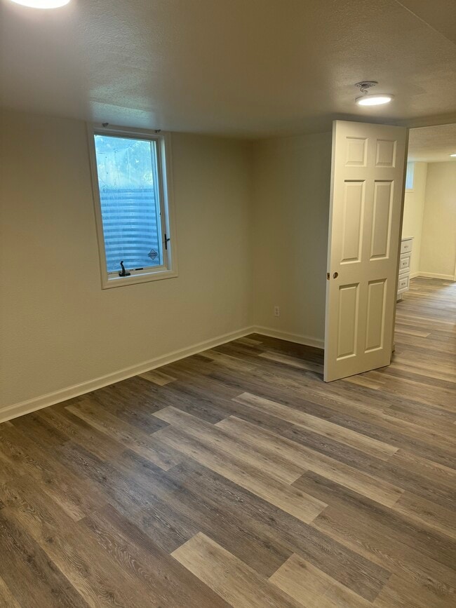 Photo - 3000 S Acoma St