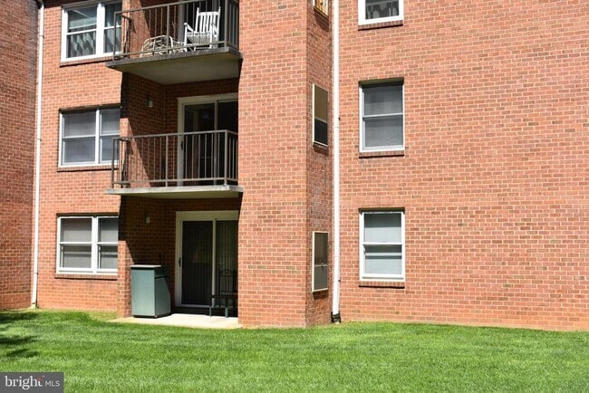 Photo - 400 Chapel Ct Unit 216