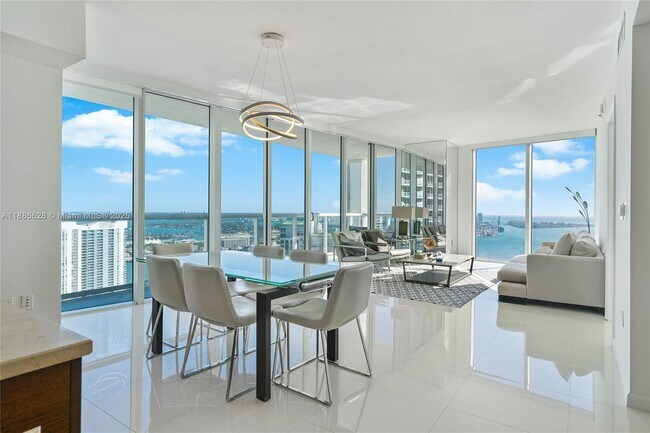Photo - 495 Brickell Ave Unit 4802
