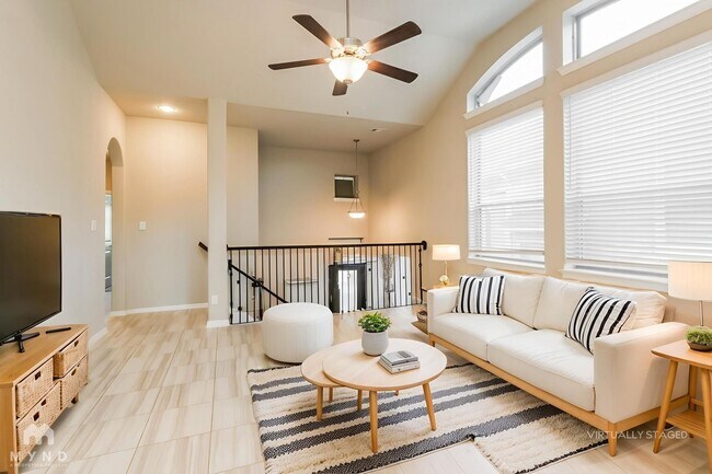 Photo - 114 Axlewood Ct Townhome