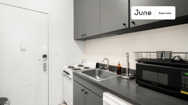 418 W 49th St Unidad 2D