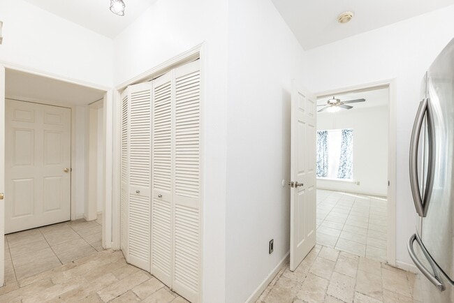 Building Photo - 7547 Brompton St Unit 7547