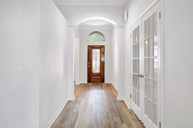 Photo - 26 Silverhorn Dr