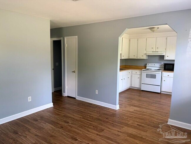 Photo - 204 Brandywine Rd
