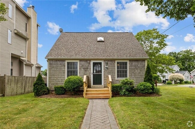 Building Photo - 76 Charlotte Dr Rental