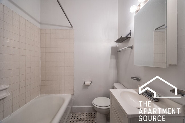 Photo - 948 W Cuyler Ave Unit 314