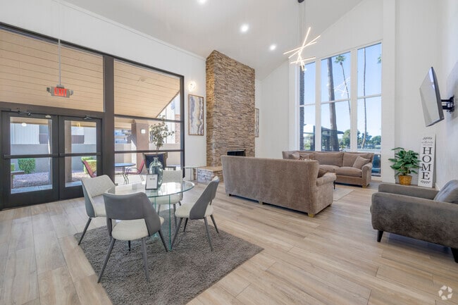 Clubhouse - Biltmore on the Lake