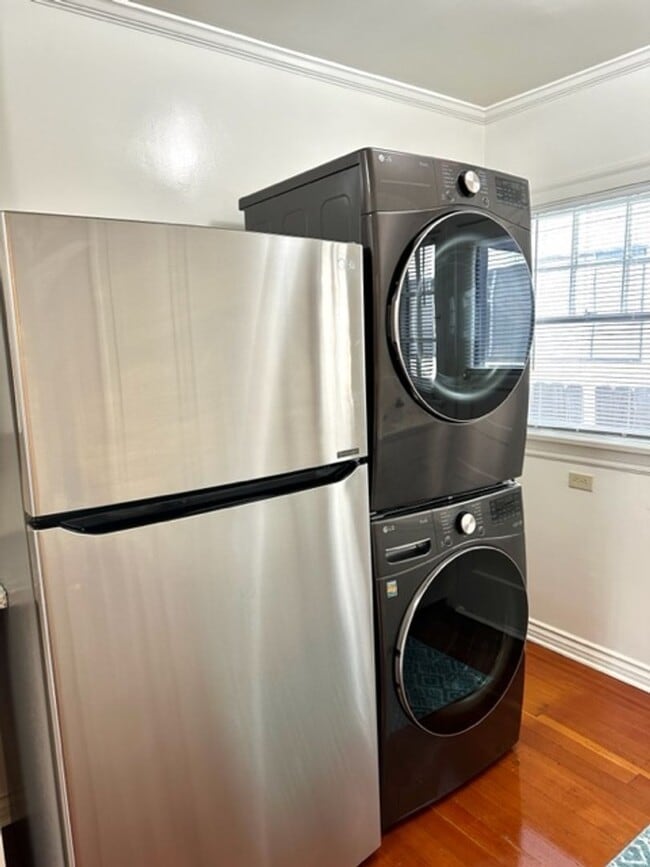 Photo - 1417 Bank St Unidad #B