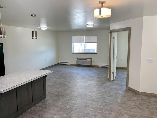 Photo - 850 Gibbon St