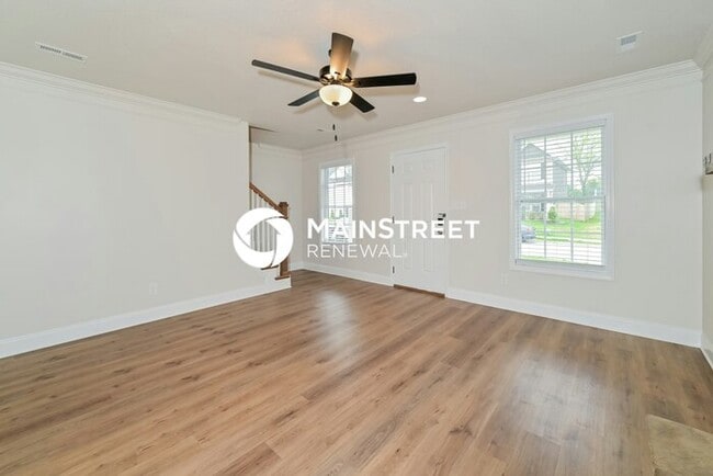 3 Bedroom Pet-Friendly Home in KNOXVILLE, TN with Main Street Renewal