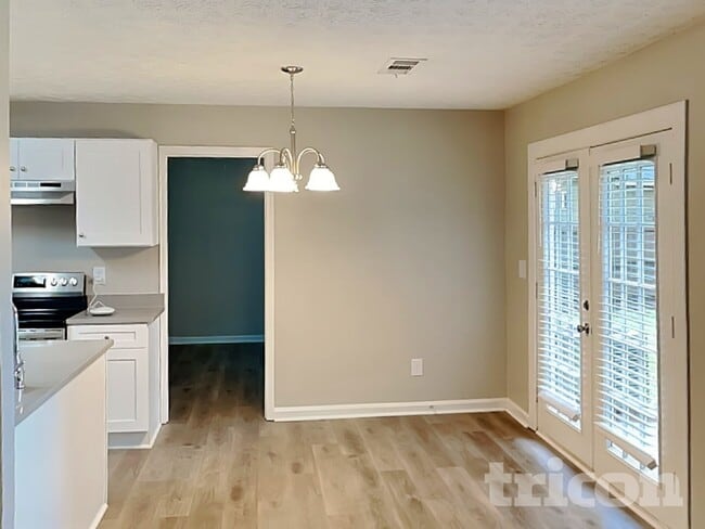Photo - 118 Taylor Knoll Way