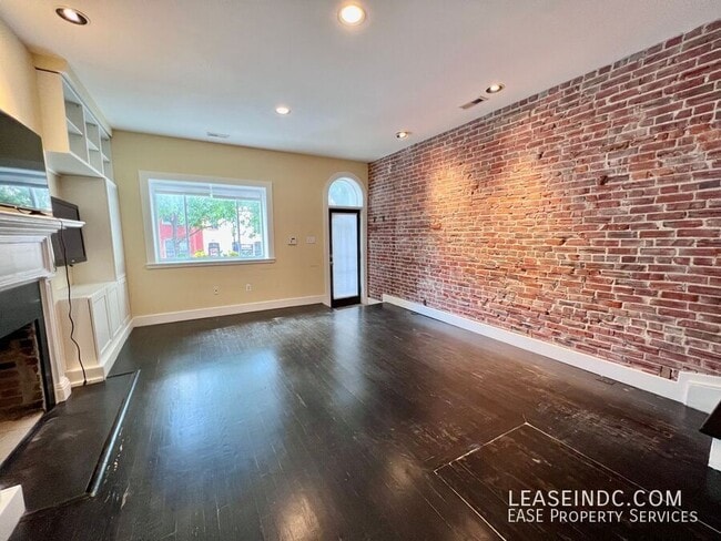 Photo - 1906 9th St NW
