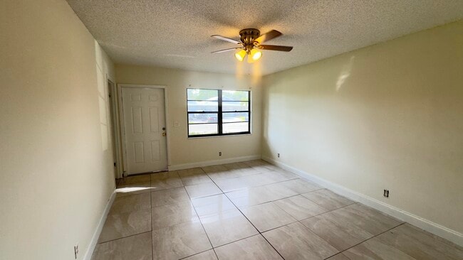 Photo - 1015 Staghorn St Casa