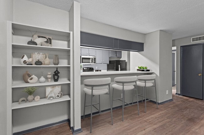 Harwell Apartments