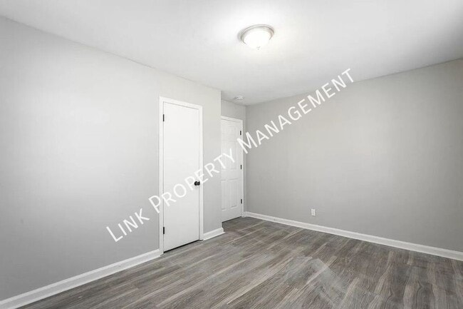 Photo - 2310 N Chamberlain Ave