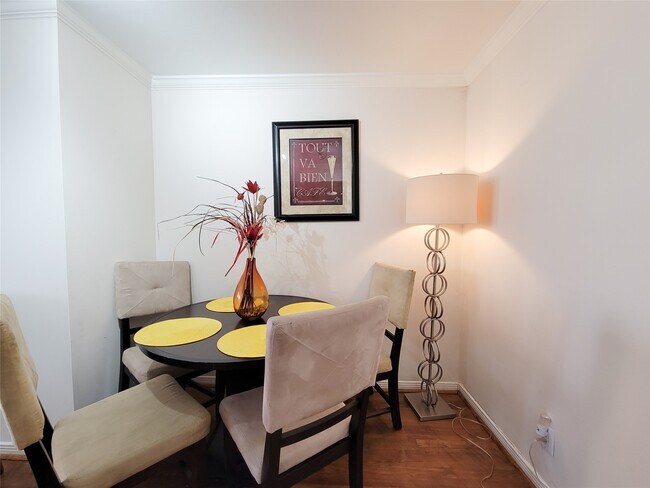 3525 Sage Rd Unit 1605