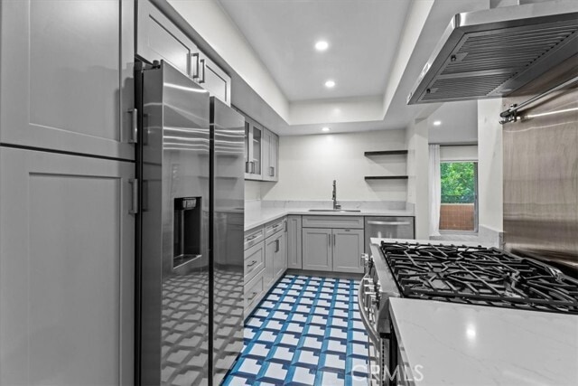 Building Photo - 6752 Hillpark Dr Unit 303