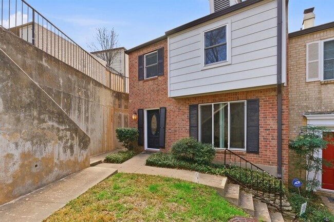 Photo - 6631 Valleyside Rd