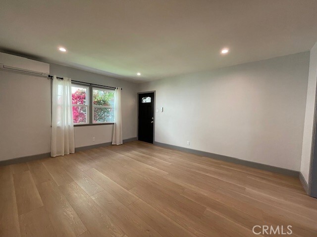 Building Photo - 2613 N Lincoln St Rental