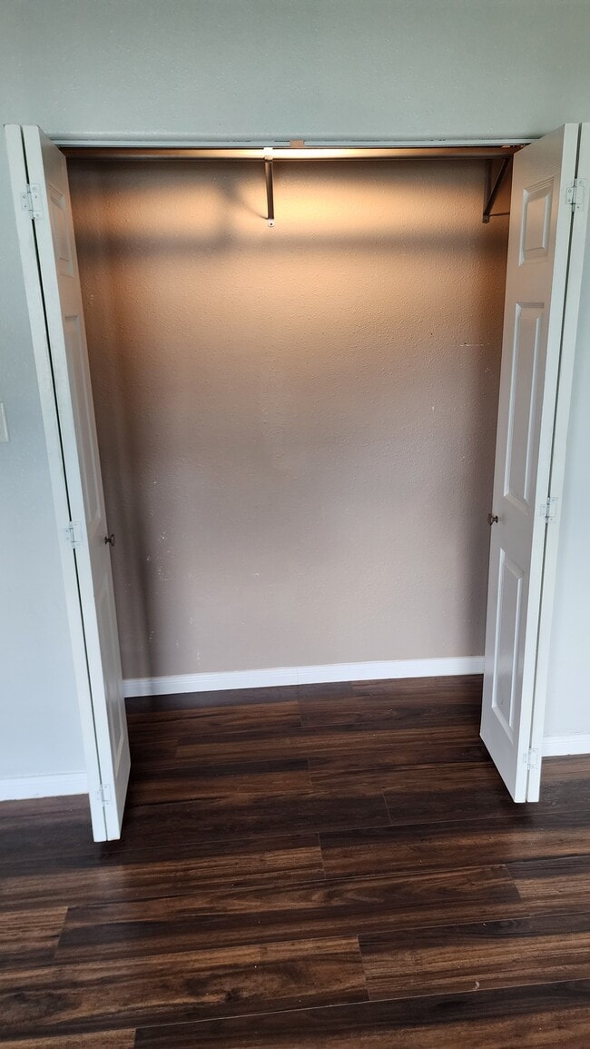 Photo - 2009 Wavell St