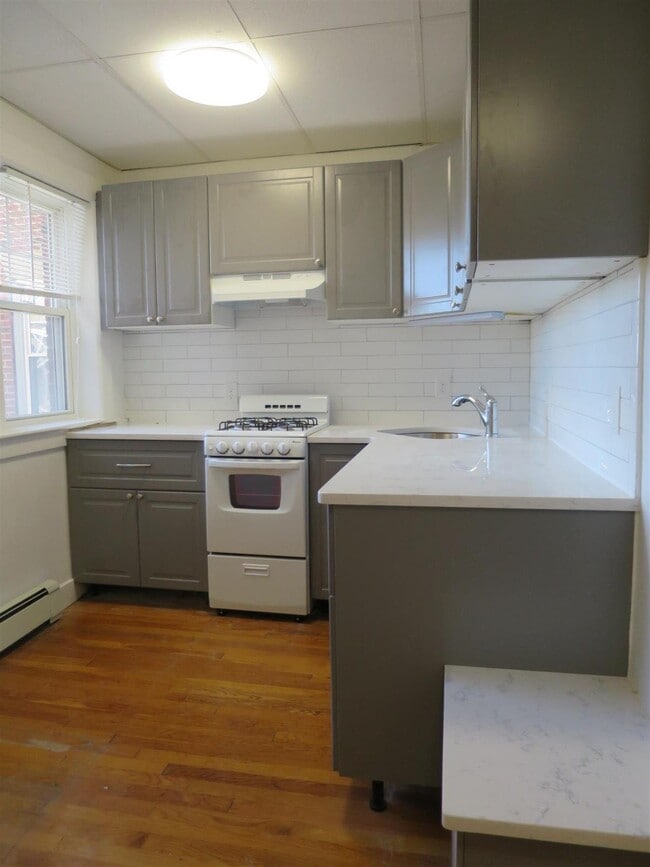 Photo - 32 College Ave Unidad 40